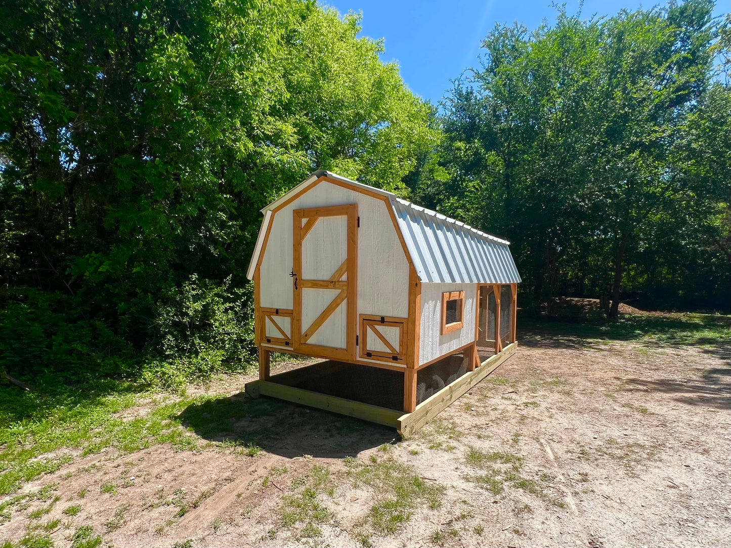 The Hill Country Roosthouse